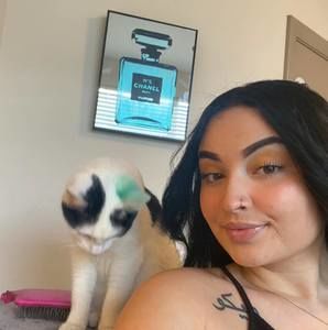 Meet your Posher, Abby